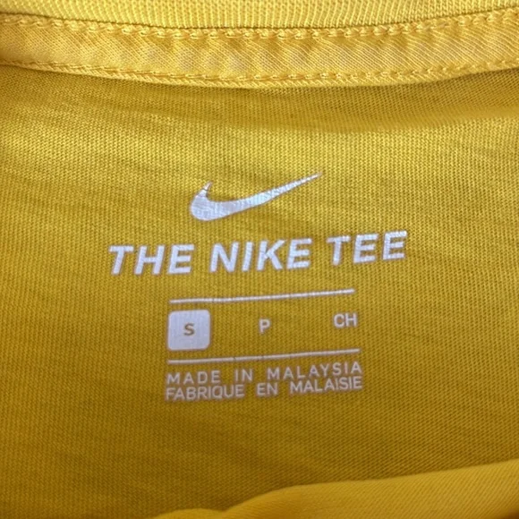 Nike yellow shirt - Size small - Picture 2 of 2